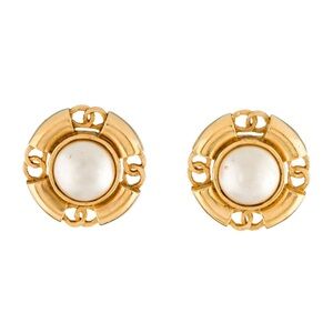 Chanel Vintage Faux Pearl CC Clip-On Earrings